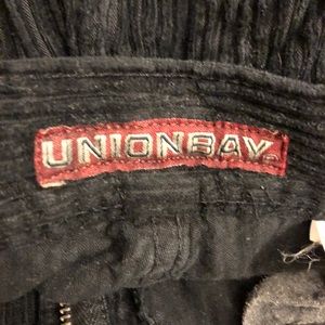 Unionbay Men’s Brown Corduroy pants 32x34